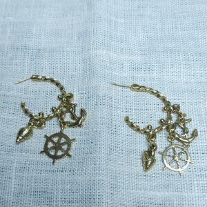 Vintage Gold Nautical Charm Hoop Earrings Shell Charm Huggie Pierced